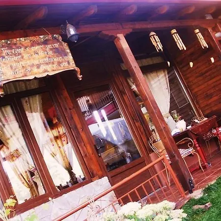 Affittacamere Mouson Melathron 3*