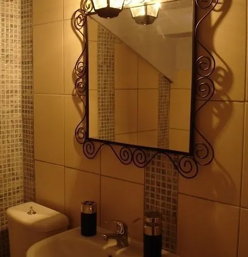 Гостевой дом Mouson Melathron Elafina